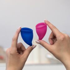 Menstruacinės taurelės FUN CUP A ir B dydis (rožinė/mėlyna)
